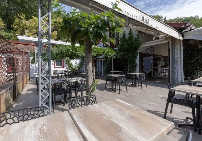 Découvrez notre restaurant au cœur du Pays Basque intérieur