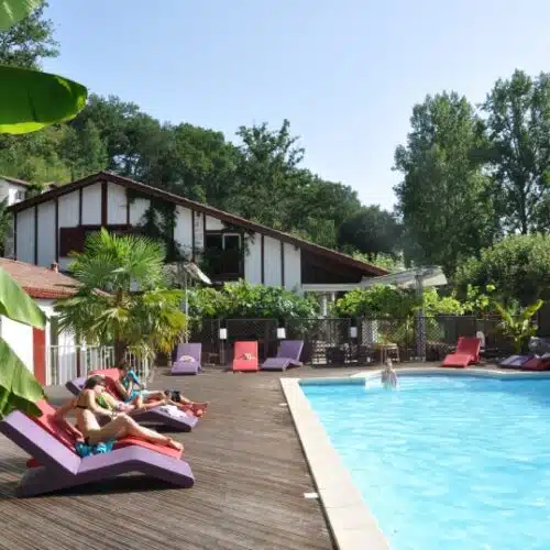Profitez de la piscine, lors de vos vacances dans nos locations du Pays Basque