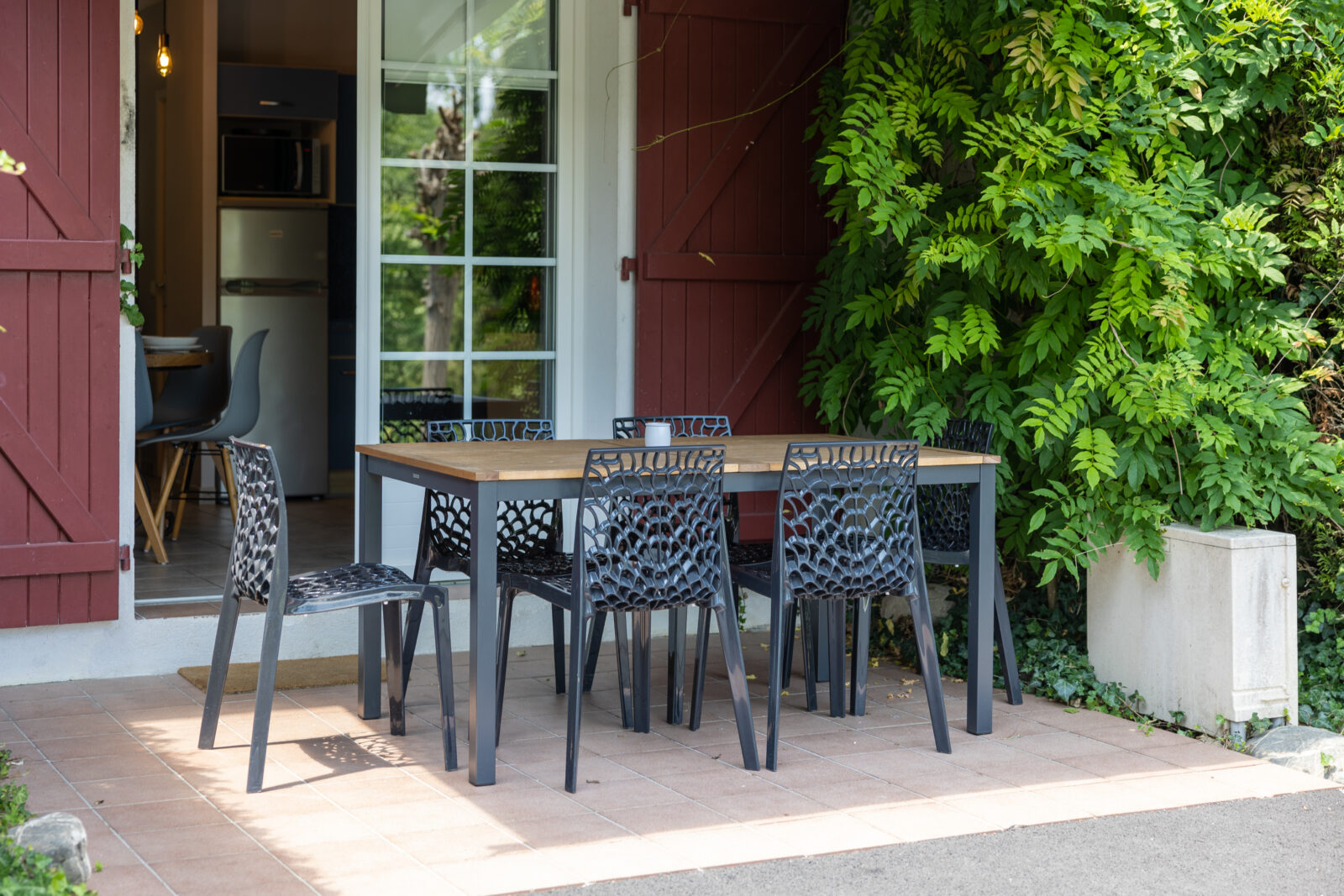 Terrasse cottage 4-6 personnes location de vacances pays basque