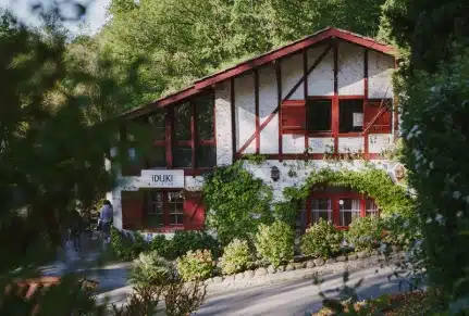 Restaurant qui accueil les groupes et anniversaires Salle de réceptions
