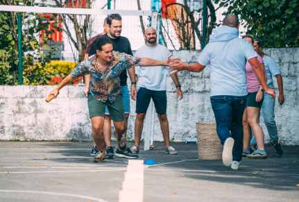 Expérience immersive de team-building au Pays Basque.