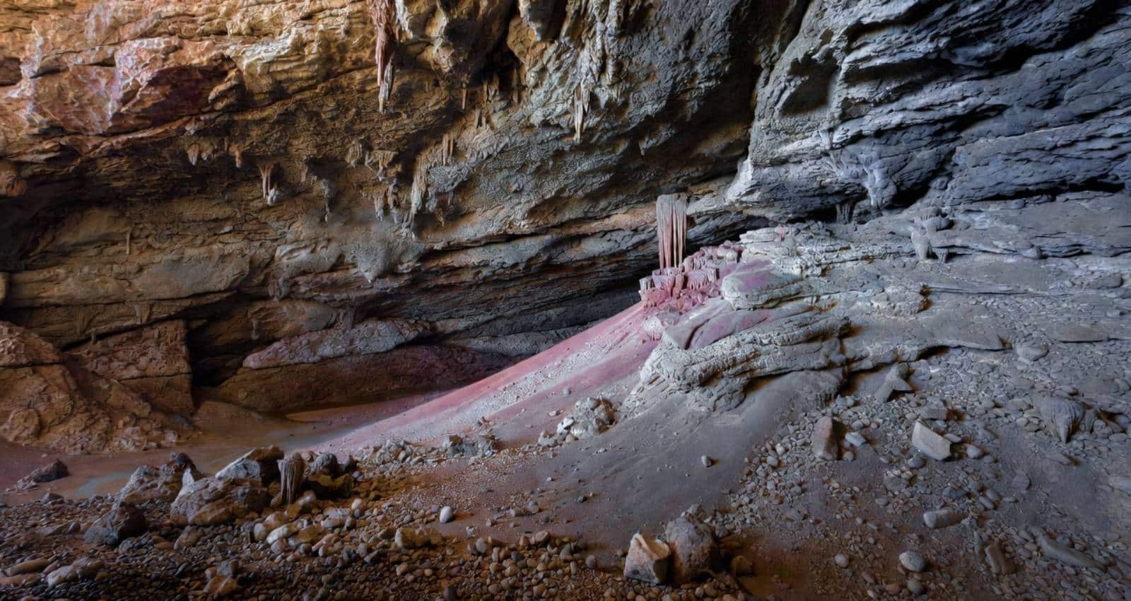 Grottes de Sare : visite souterraine et histoire